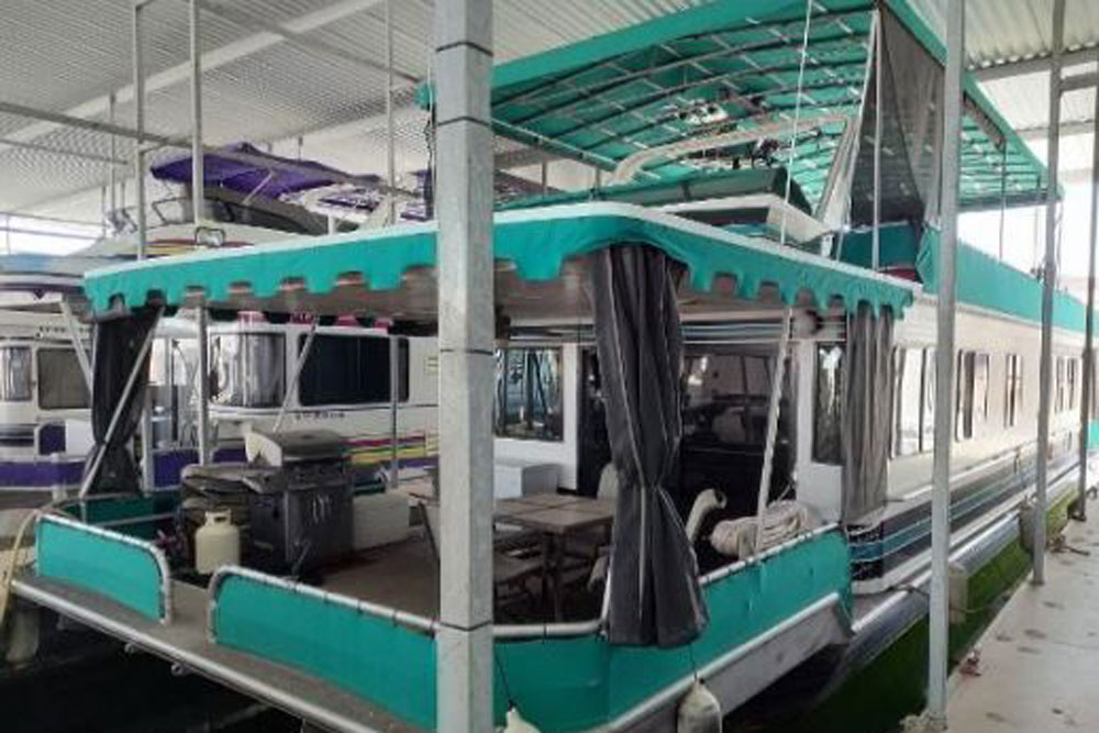 1990 Stardust Cruisers 73X16 Houseboat 73 Ft